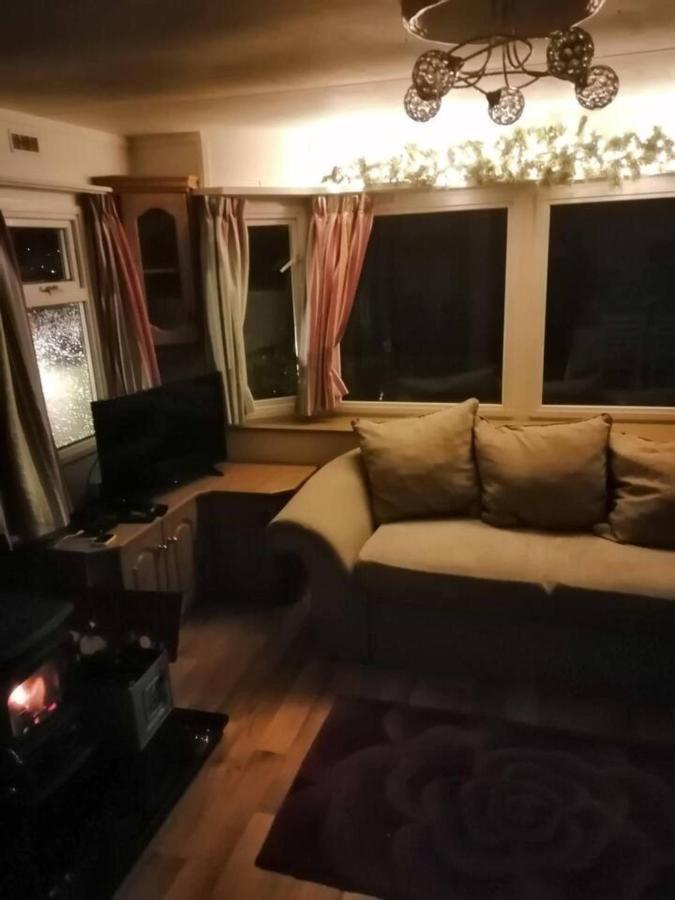 Midden Manor Country Stay On A Working Dairy Farm 밸리미나 외부 사진